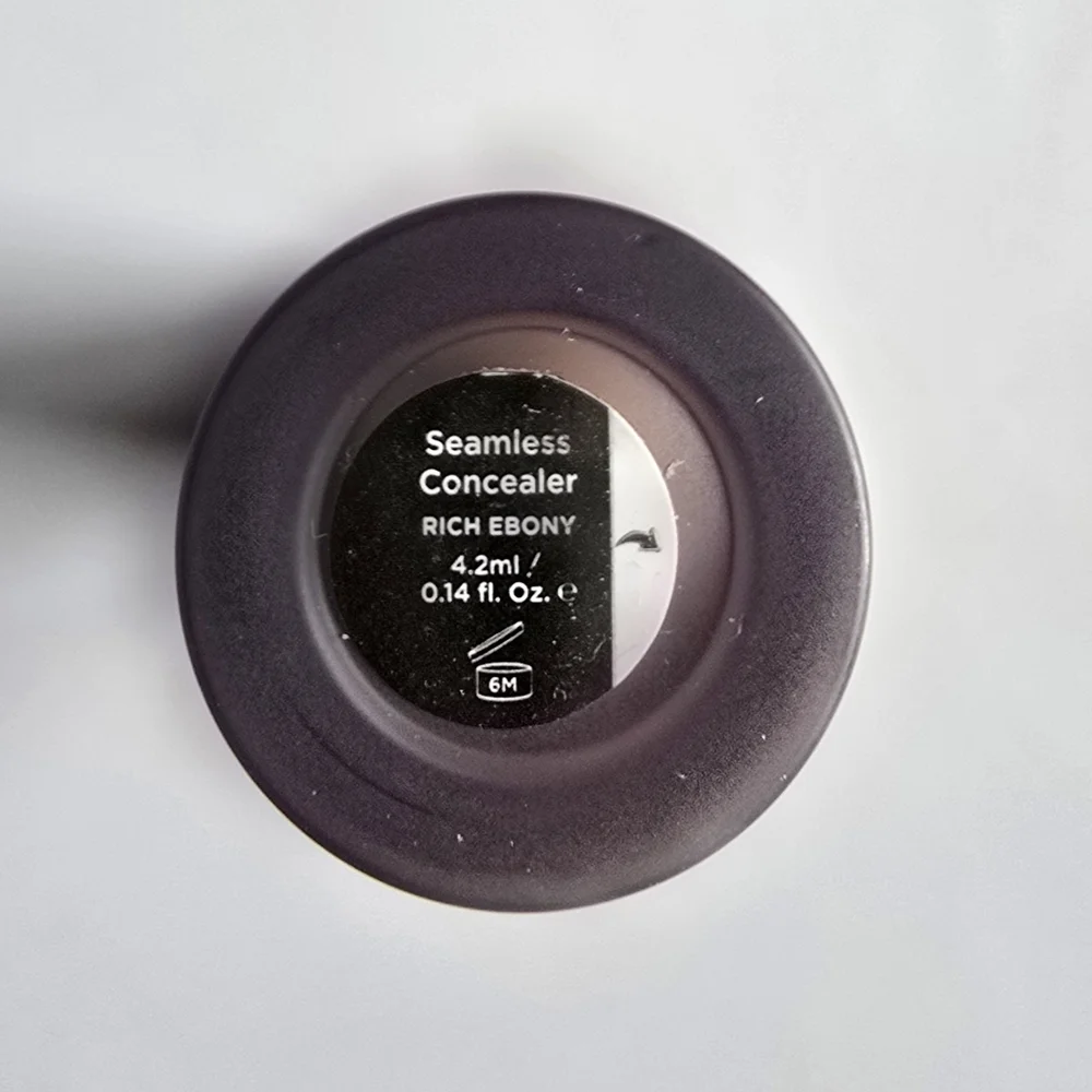 Iconic London Seamless Concealer Rich Ebony 4.2 ml 0.14 oz NIB